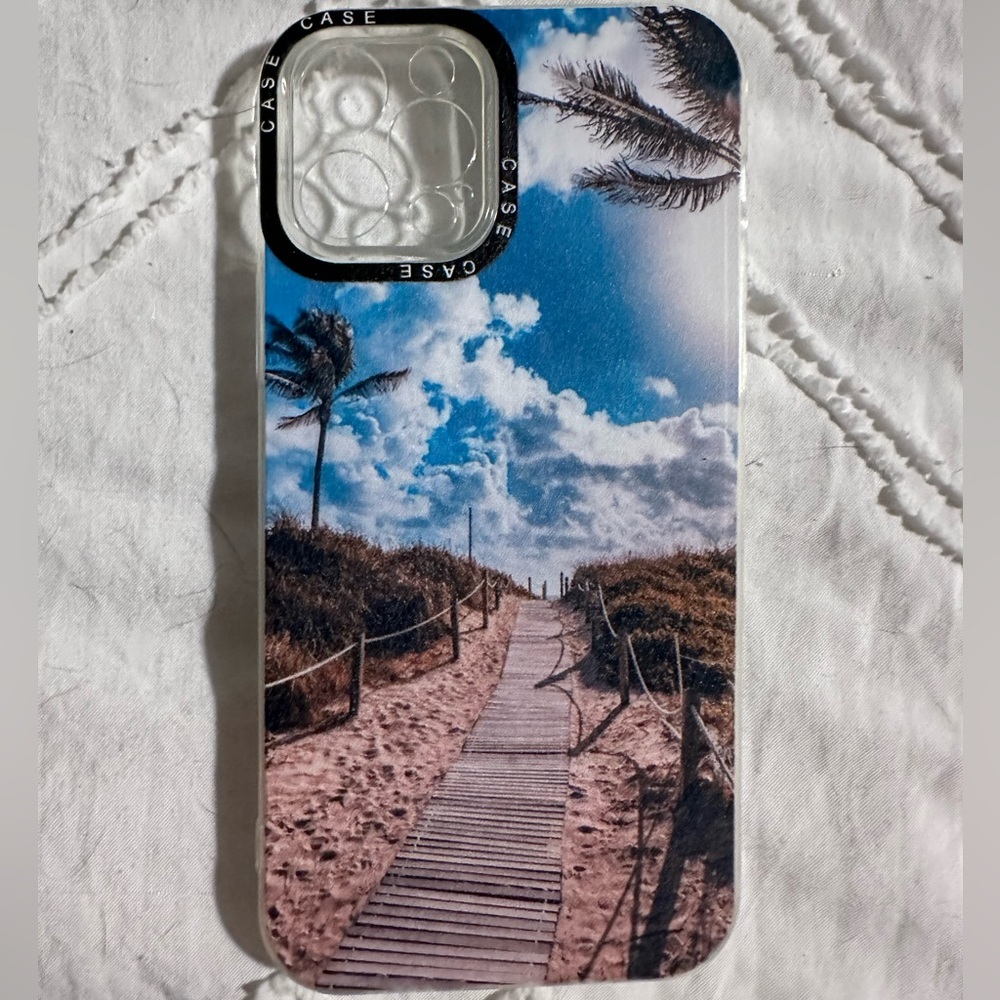 Beach scene iPhone 12 Pro case